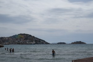 B8ABB8DC-6C75-4DCE-8178-F64B2B27F68D