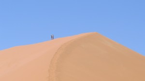 2BA2DC7A-7224-4F4A-8F2D-060801F9F76B